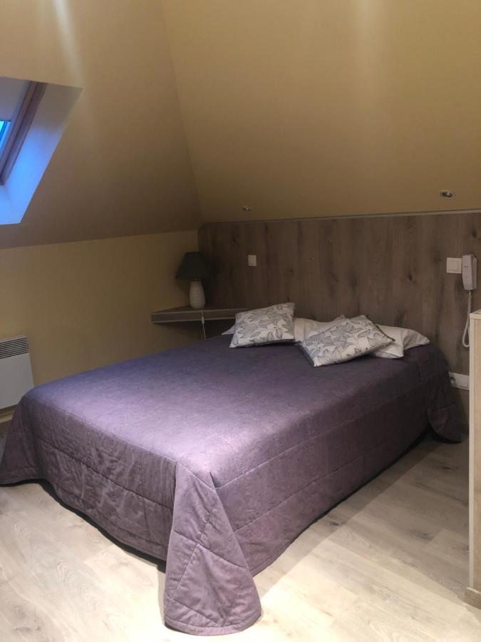 Hotel & Restaurant Le Cardinal Poix-de-Picardie Dış mekan fotoğraf