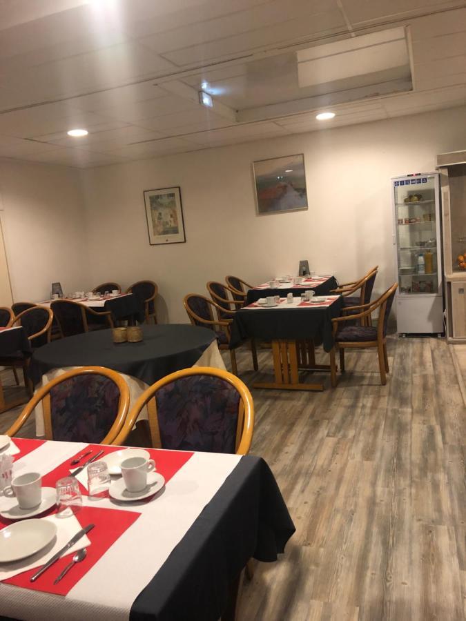 Hotel & Restaurant Le Cardinal Poix-de-Picardie Dış mekan fotoğraf